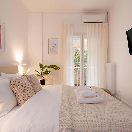 אתונה Unique 2 Bedrooms Apartment, Steps To Plaka And City Center מראה חיצוני תמונה