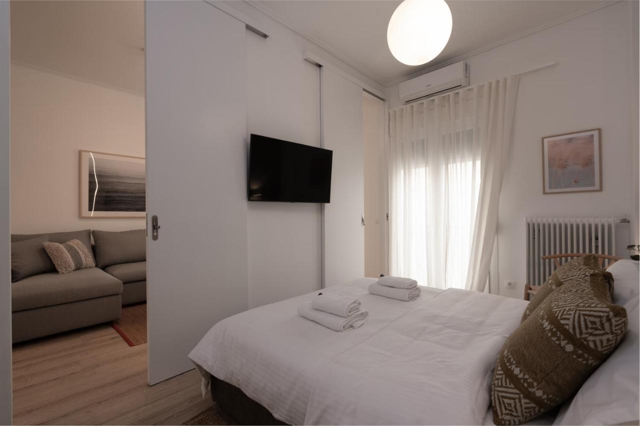 אתונה Unique 2 Bedrooms Apartment, Steps To Plaka And City Center מראה חיצוני תמונה
