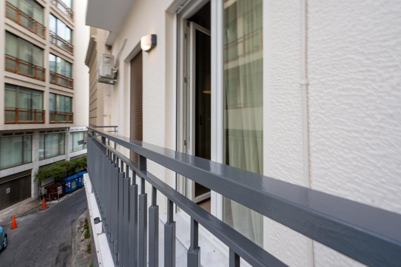 אתונה Unique 2 Bedrooms Apartment, Steps To Plaka And City Center מראה חיצוני תמונה